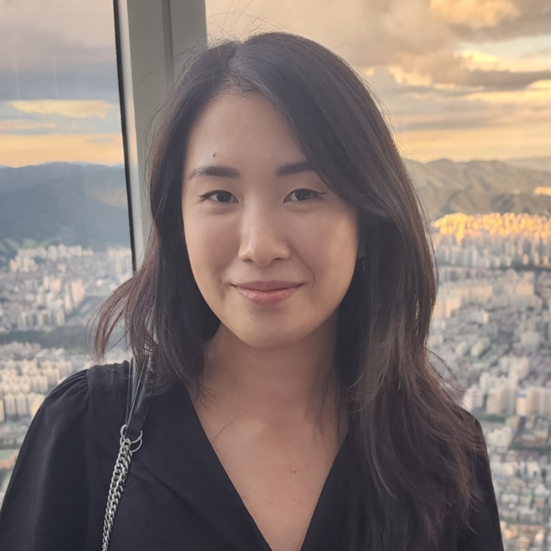 Headshot of Lucy Chen